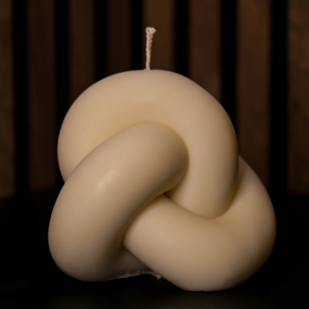 Infinity Knot kaars